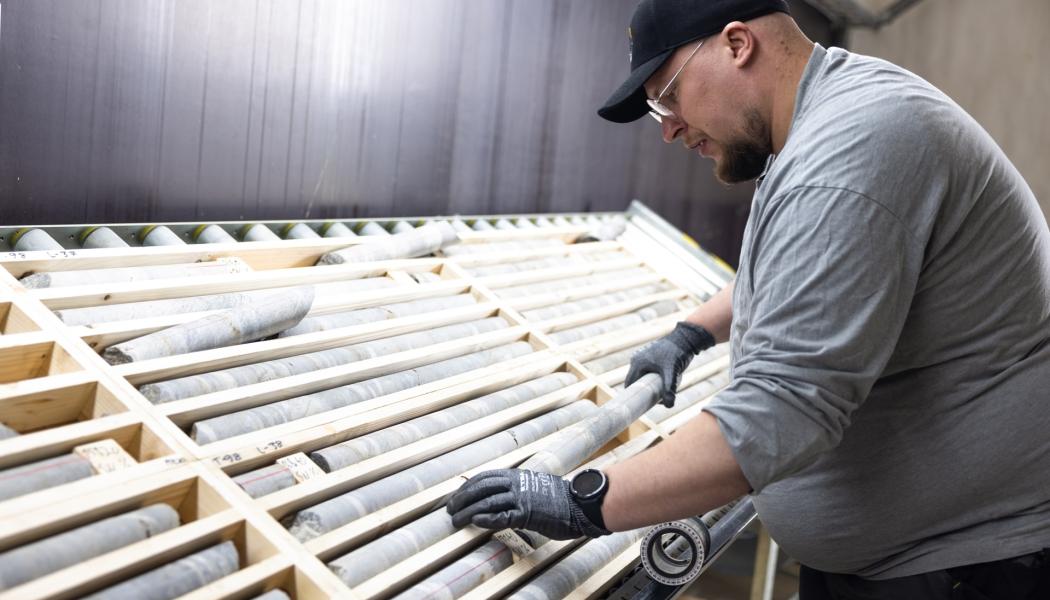 Серебро Sotkamo растет, поскольку скачок цен меняет прогноз