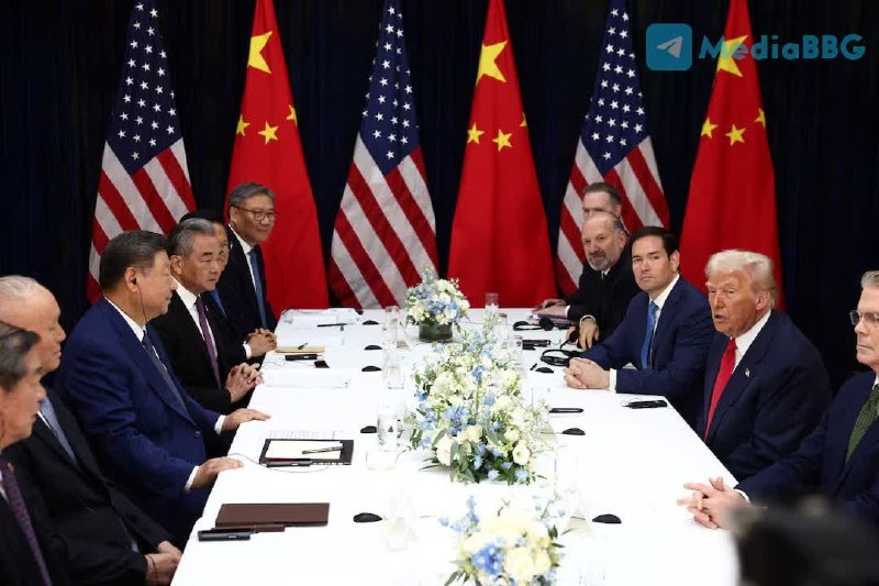 ТРАМП СНИЖАЕТ КИТАЙСКИЕ ПОШЛИНЫ ПОСЛЕ «УДИВИТЕЛЬНОЙ» ВСТРЕЧИ С СИ