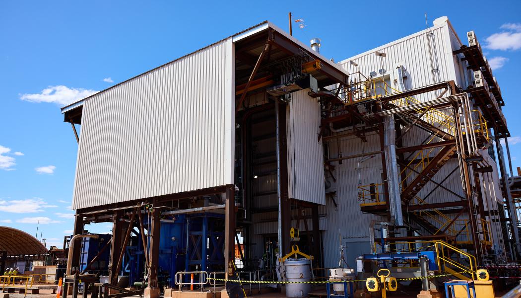 Проект Green Metal компании Fortescue производит свой первый горячий металл