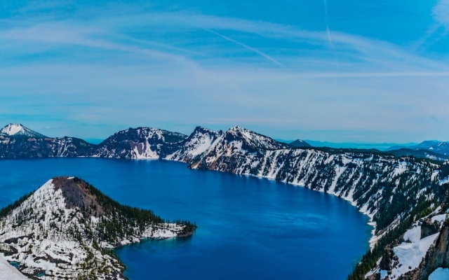 Американские исследователи разработали новый метод определения местонахождения лития в озерных отложениях древних супервулканов, таких как озеро Кратер в штате Орегон (США).