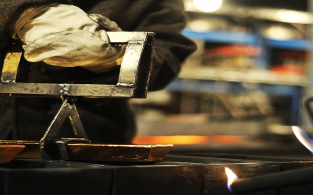 Завод по обогащению драгоценных металлов Glencore в Казахстане 
