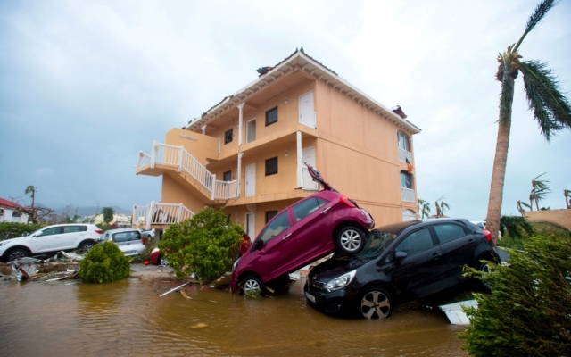 Автомобили свалили друг на друга в Мариго, Сен-Мартен. Ураган Ирма