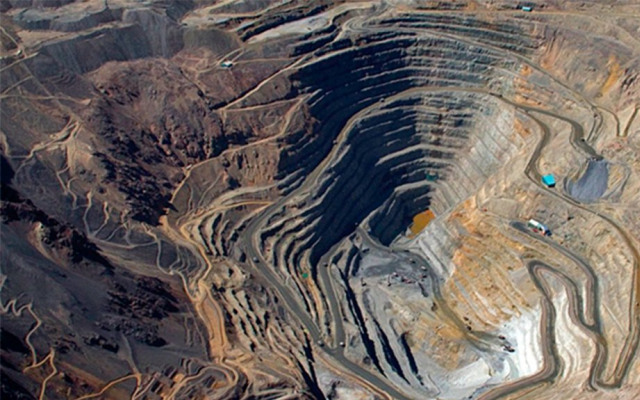 Андина является одним из крупнейших в мире медных рудников