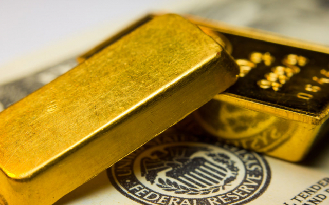 сильный спрос на золото