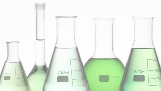 ассортимент промышленных химических реактивов