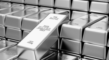 Серебро пробивает новый рубеж — выше 60 за унцию