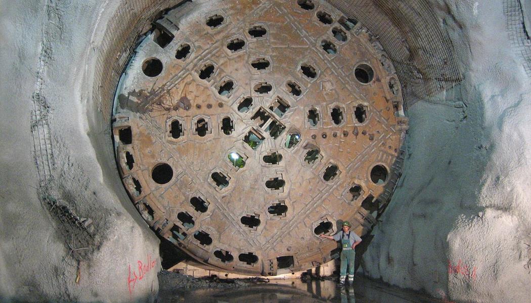 Ivanhoe Electric приобретает TBM для проекта в Санта-Крус