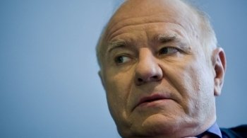 Редактор «Gloom, Boom & Doom Report» Марк Фабер считает, что сейчас самое время покупать драгметаллы