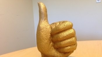 В июне золото достигло 1270,98 долларов за унцию