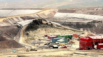 Мичихиллай также содержит золото, серебро и молибден