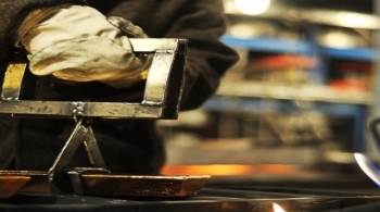 Завод по обогащению драгоценных металлов Glencore в Казахстане 