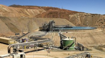 Открытая шахта в Квебраде-Бланке приближается к концу своей жизни, но расширение будет поддерживать ее производство как минимум еще на 25 лет.