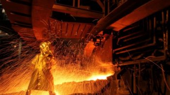 горнодобывающие компании должны обрабатывать и очищать сырье для повышения добавленной стоимости