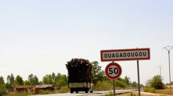 Дорога в Буркина-Фасо.