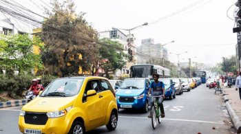 Индия поворачивается к новым транспортным средствам 