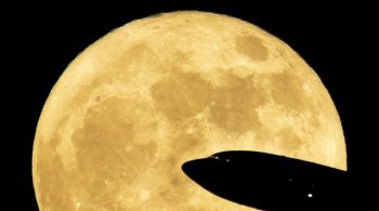 США не первая и не единственная страна, которая прыгает вскочить на борт лунного дайнера