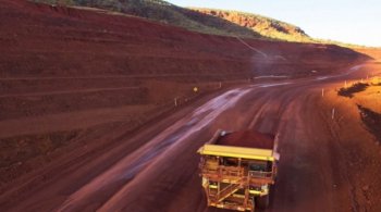 Автономный грузовик в Solomon Hub