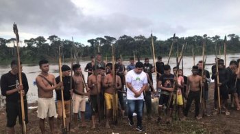 Коренные жители из деревни Палимиу рассказать о нападении