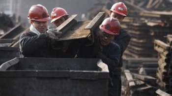 политики стремятся уравновесить прогресс в достижении климатических целей и все еще растущий спрос на электроэнергию