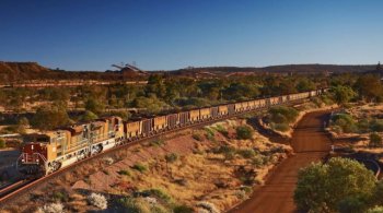 Железнорудный поезд BHP в Западной Австралии