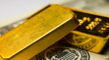 сильный спрос на золото
