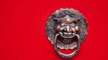 Красный металл снова в красном цвете