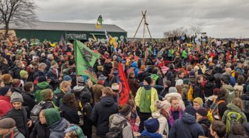 Протест против расширения угольной шахты RWE в Люцерате